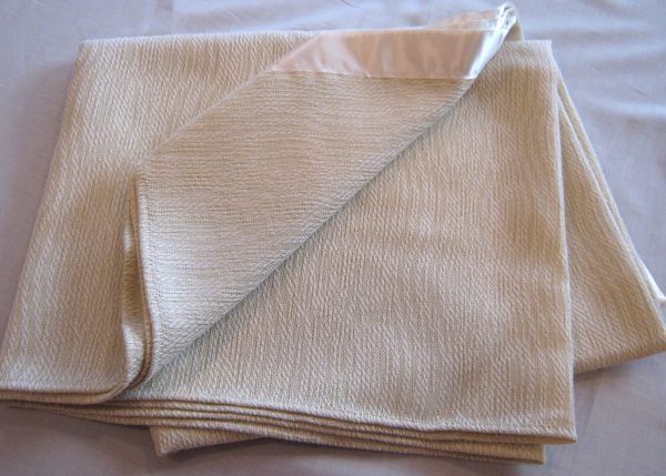 Woven Baby Wrap/Cot Blanket (AWW1) Fun and Pastel Colours - Image 4
