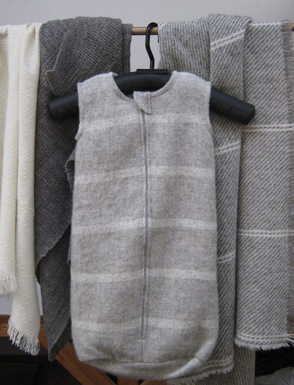 Baby Brushed wool cosy cot Blankets - Image 6