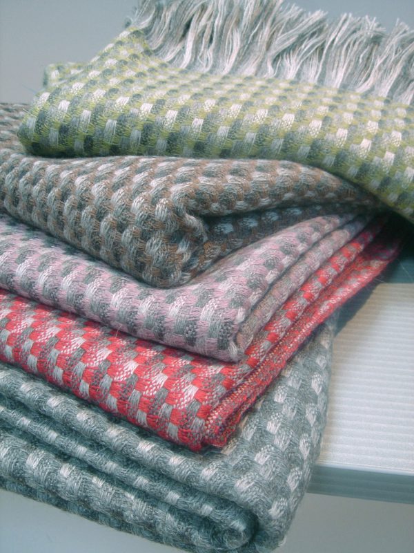 Kauri Grey Throw - Image 10