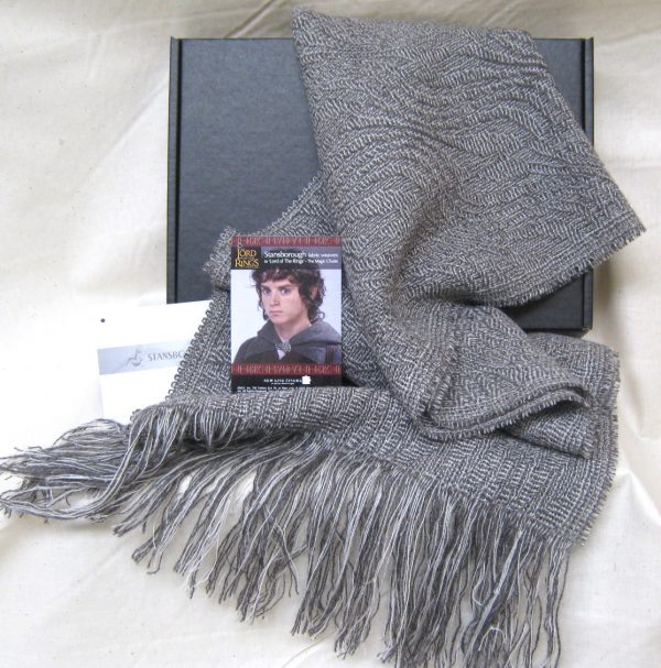 Fellowship Cloak Fabric Scarf - Image 12
