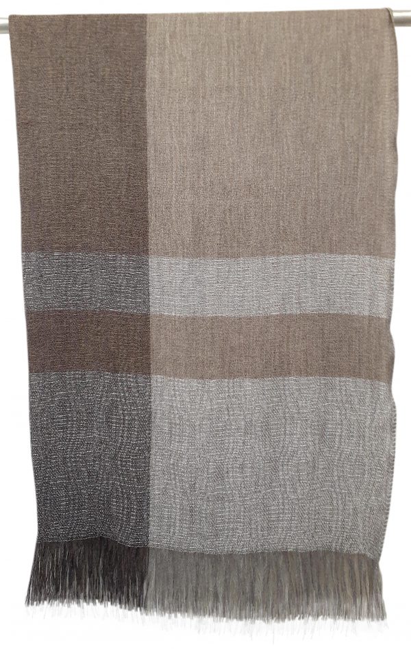 NZ  Classic WXG1-15 Throw/Wrap - Image 13