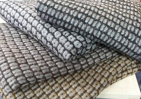 Rakau Chocolate Throws