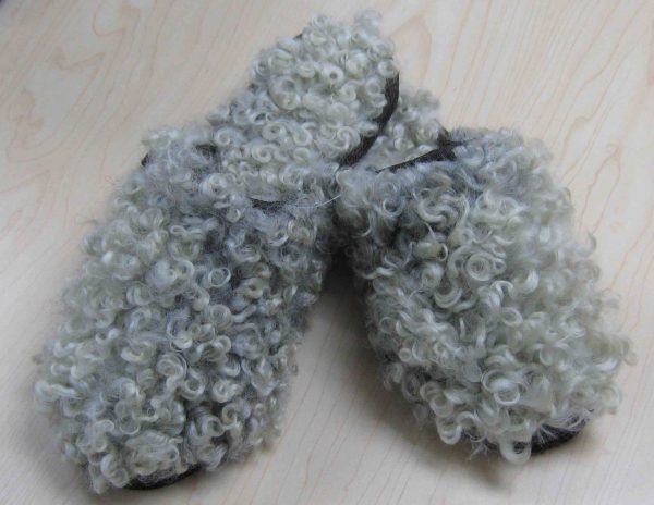 Adult Pelt Slippers - CURRENTLY OUT OF STOCK - Image 2