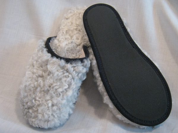 Adult Pelt Slippers - CURRENTLY OUT OF STOCK - Image 5