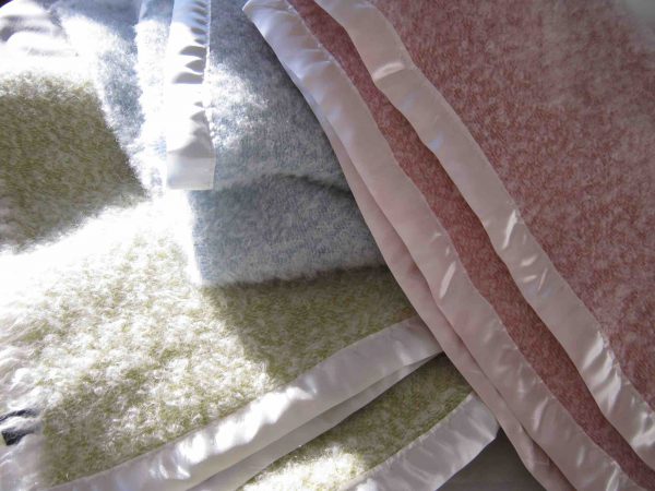 Snow Baby Wrap/Cot Blanket - Image 5