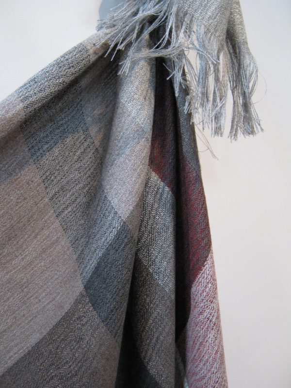 NZ  Classic WXG1-15 Throw/Wrap - Image 10