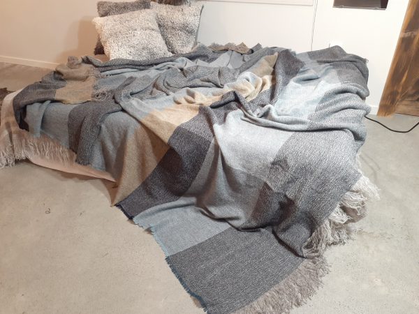 New "Season" Blankets -  Spring, Summer, Autumn, Winter - Image 6